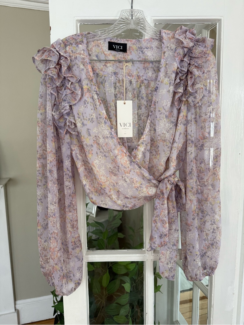 VICI floral wrap top
